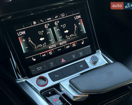 Серый Ауди E-Tron, объемом двигателя 0 л и пробегом 42 тыс. км за 47848 $, фото 58 на Automoto.ua