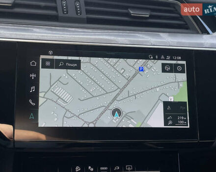 Серый Ауди E-Tron, объемом двигателя 0 л и пробегом 32 тыс. км за 42131 $, фото 62 на Automoto.ua