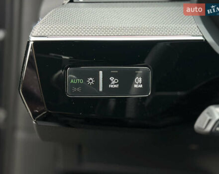 Сірий Ауді E-Tron, об'ємом двигуна 0 л та пробігом 48 тис. км за 49999 $, фото 55 на Automoto.ua