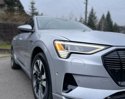 Серый Ауди E-Tron, объемом двигателя 0 л и пробегом 74 тыс. км за 37500 $, фото 25 на Automoto.ua