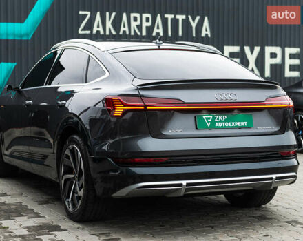 Серый Ауди E-Tron, объемом двигателя 0 л и пробегом 33 тыс. км за 53000 $, фото 10 на Automoto.ua