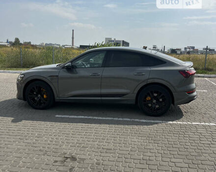 Серый Ауди E-Tron, объемом двигателя 0 л и пробегом 58 тыс. км за 44950 $, фото 5 на Automoto.ua