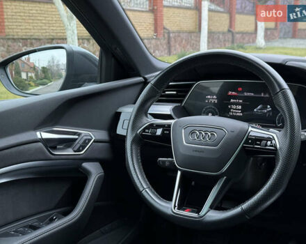 Сірий Ауді E-Tron, об'ємом двигуна 0 л та пробігом 151 тис. км за 29500 $, фото 114 на Automoto.ua