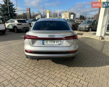 Сірий Ауді E-Tron, об'ємом двигуна 0 л та пробігом 27 тис. км за 53990 $, фото 5 на Automoto.ua