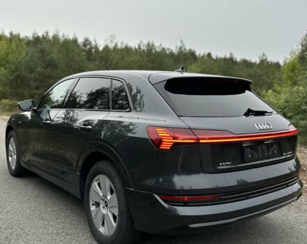Серый Ауди E-Tron, объемом двигателя 0 л и пробегом 36 тыс. км за 41300 $, фото 7 на Automoto.ua