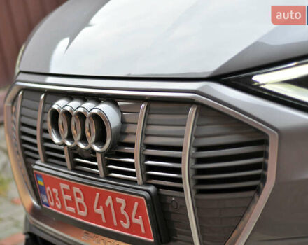 Серый Ауди E-Tron, объемом двигателя 0 л и пробегом 65 тыс. км за 37000 $, фото 13 на Automoto.ua