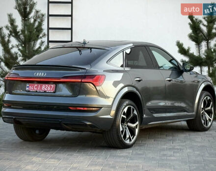 Сірий Ауді E-Tron, об'ємом двигуна 0 л та пробігом 25 тис. км за 47431 $, фото 7 на Automoto.ua