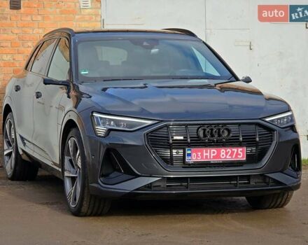 Сірий Ауді E-Tron, об'ємом двигуна 0 л та пробігом 100 тис. км за 41888 $, фото 10 на Automoto.ua