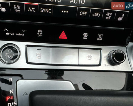 Сірий Ауді E-Tron, об'ємом двигуна 0 л та пробігом 80 тис. км за 39900 $, фото 36 на Automoto.ua