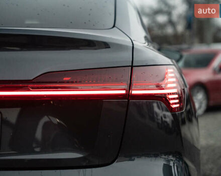 Сірий Ауді E-Tron, об'ємом двигуна 0 л та пробігом 64 тис. км за 37900 $, фото 7 на Automoto.ua