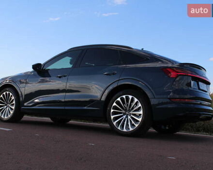 Сірий Ауді E-Tron, об'ємом двигуна 0 л та пробігом 80 тис. км за 38700 $, фото 8 на Automoto.ua