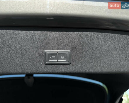 Сірий Ауді E-Tron, об'ємом двигуна 0 л та пробігом 58 тис. км за 45200 $, фото 31 на Automoto.ua