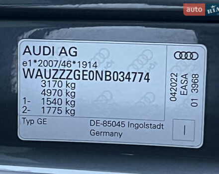 Серый Ауди E-Tron, объемом двигателя 0 л и пробегом 32 тыс. км за 41367 $, фото 100 на Automoto.ua