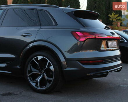Сірий Ауді E-Tron, об'ємом двигуна 0 л та пробігом 28 тис. км за 47700 $, фото 13 на Automoto.ua
