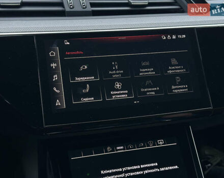 Серый Ауди E-Tron, объемом двигателя 0 л и пробегом 48 тыс. км за 49999 $, фото 59 на Automoto.ua