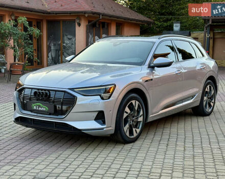 Сірий Ауді E-Tron, об'ємом двигуна 0 л та пробігом 49 тис. км за 36500 $, фото 9 на Automoto.ua