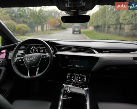 Серый Ауди E-Tron, объемом двигателя 0 л и пробегом 27 тыс. км за 48800 $, фото 15 на Automoto.ua