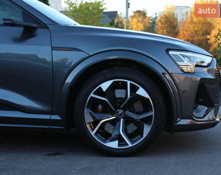 Сірий Ауді E-Tron, об'ємом двигуна 0 л та пробігом 28 тис. км за 47700 $, фото 9 на Automoto.ua