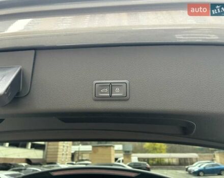 Серый Ауди E-Tron, объемом двигателя 0 л и пробегом 112 тыс. км за 31900 $, фото 46 на Automoto.ua