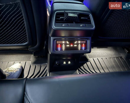 Серый Ауди E-Tron, объемом двигателя 0 л и пробегом 41 тыс. км за 52900 $, фото 11 на Automoto.ua