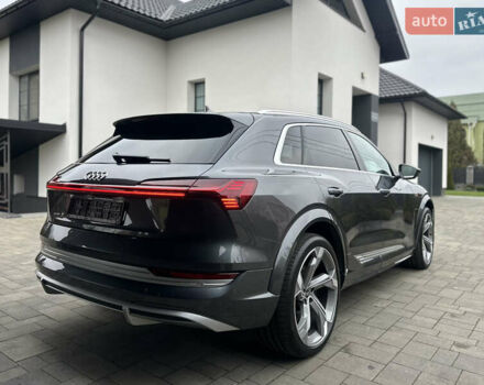 Сірий Ауді E-Tron, об'ємом двигуна 0 л та пробігом 48 тис. км за 49999 $, фото 6 на Automoto.ua