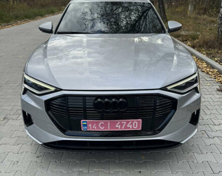 Серый Ауди E-Tron, объемом двигателя 0 л и пробегом 145 тыс. км за 29500 $, фото 38 на Automoto.ua