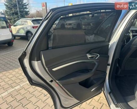 Сірий Ауді E-Tron, об'ємом двигуна 0 л та пробігом 27 тис. км за 53990 $, фото 16 на Automoto.ua