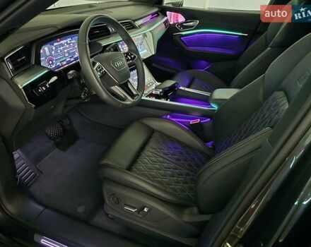 Сірий Ауді E-Tron, об'ємом двигуна 0 л та пробігом 100 тис. км за 41888 $, фото 2 на Automoto.ua
