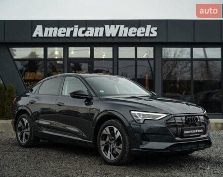 Сірий Ауді E-Tron, об'ємом двигуна 0 л та пробігом 64 тис. км за 37900 $, фото 2 на Automoto.ua