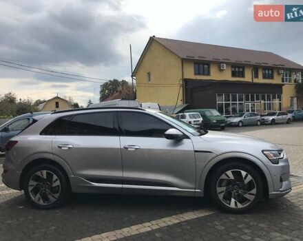 Серый Ауди E-Tron, объемом двигателя 0 л и пробегом 85 тыс. км за 33700 $, фото 5 на Automoto.ua