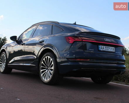 Сірий Ауді E-Tron, об'ємом двигуна 0 л та пробігом 80 тис. км за 38700 $, фото 10 на Automoto.ua