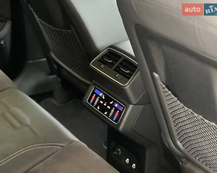 Серый Ауди E-Tron, объемом двигателя 0 л и пробегом 32 тыс. км за 43500 $, фото 34 на Automoto.ua