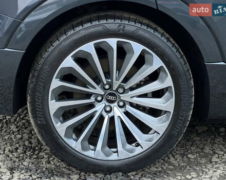 Серый Ауди E-Tron, объемом двигателя 0 л и пробегом 32 тыс. км за 41367 $, фото 21 на Automoto.ua