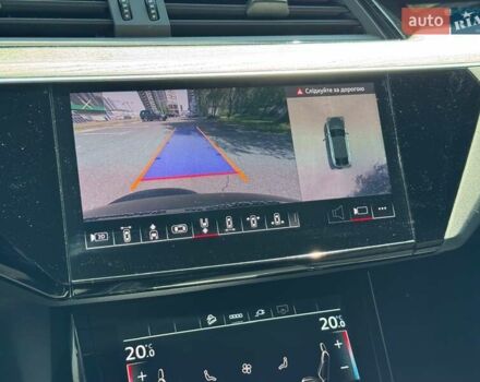 Сірий Ауді E-Tron, об'ємом двигуна 0 л та пробігом 44 тис. км за 60500 $, фото 53 на Automoto.ua