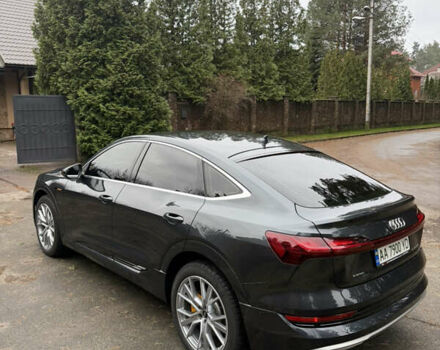 Серый Ауди E-Tron, объемом двигателя 0 л и пробегом 41 тыс. км за 39500 $, фото 13 на Automoto.ua