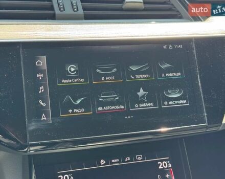 Сірий Ауді E-Tron, об'ємом двигуна 0 л та пробігом 44 тис. км за 60500 $, фото 42 на Automoto.ua