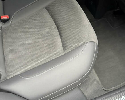 Серый Ауди E-Tron, объемом двигателя 0 л и пробегом 41 тыс. км за 39500 $, фото 20 на Automoto.ua