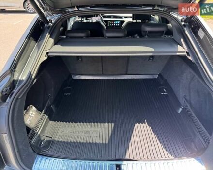 Сірий Ауді E-Tron, об'ємом двигуна 0 л та пробігом 44 тис. км за 60500 $, фото 13 на Automoto.ua