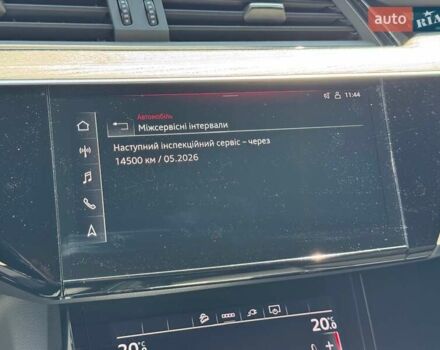 Сірий Ауді E-Tron, об'ємом двигуна 0 л та пробігом 44 тис. км за 60500 $, фото 52 на Automoto.ua