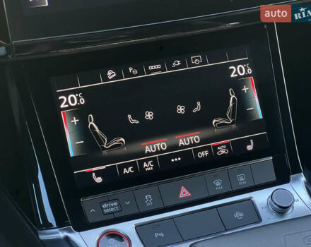 Серый Ауди E-Tron, объемом двигателя 0 л и пробегом 43 тыс. км за 47488 $, фото 59 на Automoto.ua