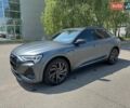Сірий Ауді E-Tron, об'ємом двигуна 0 л та пробігом 44 тис. км за 60500 $, фото 1 на Automoto.ua