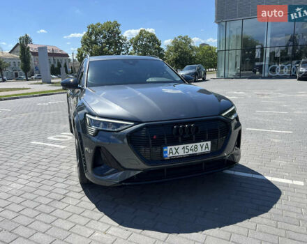 Серый Ауди E-Tron, объемом двигателя 0 л и пробегом 8 тыс. км за 68000 $, фото 12 на Automoto.ua