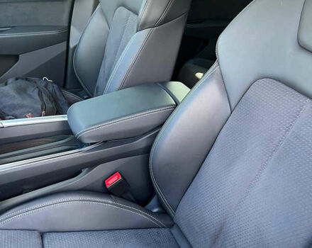 Серый Ауди E-Tron, объемом двигателя 0 л и пробегом 8 тыс. км за 68000 $, фото 28 на Automoto.ua