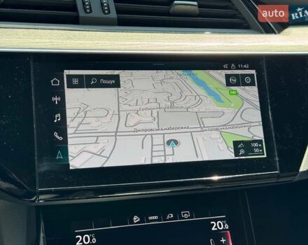 Сірий Ауді E-Tron, об'ємом двигуна 0 л та пробігом 44 тис. км за 60500 $, фото 43 на Automoto.ua