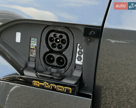 Серый Ауди E-Tron, объемом двигателя 0 л и пробегом 43 тыс. км за 47488 $, фото 17 на Automoto.ua