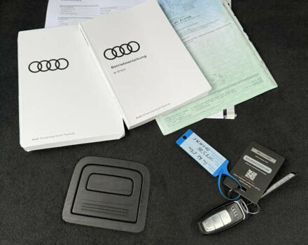 Серый Ауди E-Tron, объемом двигателя 0 л и пробегом 41 тыс. км за 39500 $, фото 24 на Automoto.ua