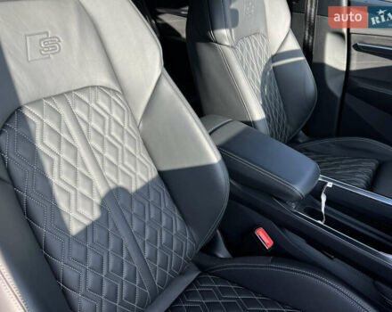 Серый Ауди E-Tron, объемом двигателя 0 л и пробегом 43 тыс. км за 47488 $, фото 47 на Automoto.ua