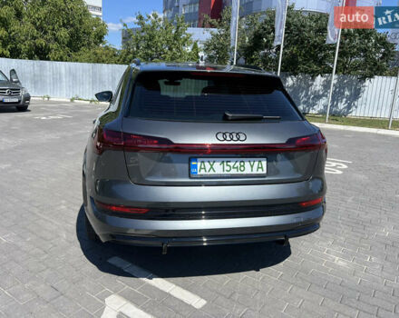 Серый Ауди E-Tron, объемом двигателя 0 л и пробегом 8 тыс. км за 68000 $, фото 18 на Automoto.ua