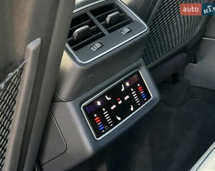 Серый Ауди E-Tron, объемом двигателя 0 л и пробегом 43 тыс. км за 47488 $, фото 35 на Automoto.ua