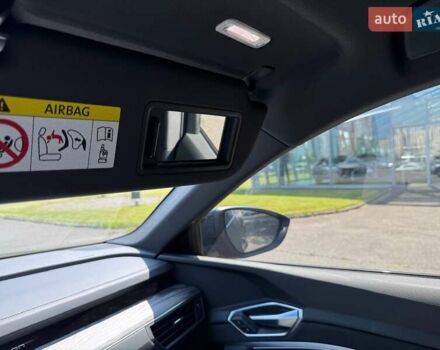 Сірий Ауді E-Tron, об'ємом двигуна 0 л та пробігом 44 тис. км за 60500 $, фото 57 на Automoto.ua